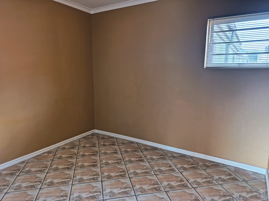 3 Bedroom Property for Sale in Wavecrest Eastern Cape